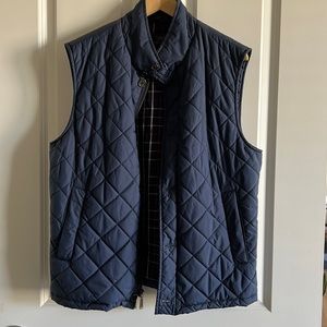 Brooks Brothers quilted vest in M